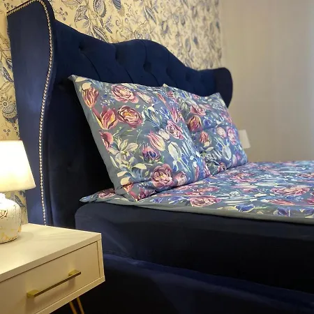 Long Island Apartment