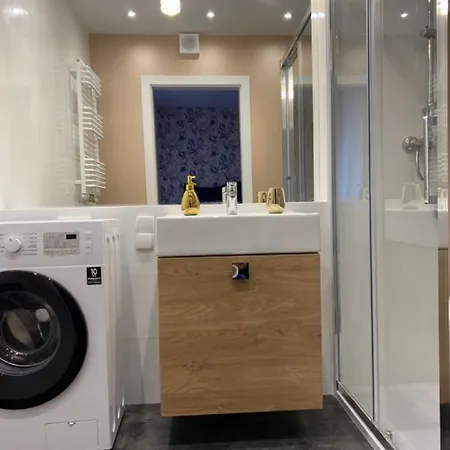 Long Island Apartment